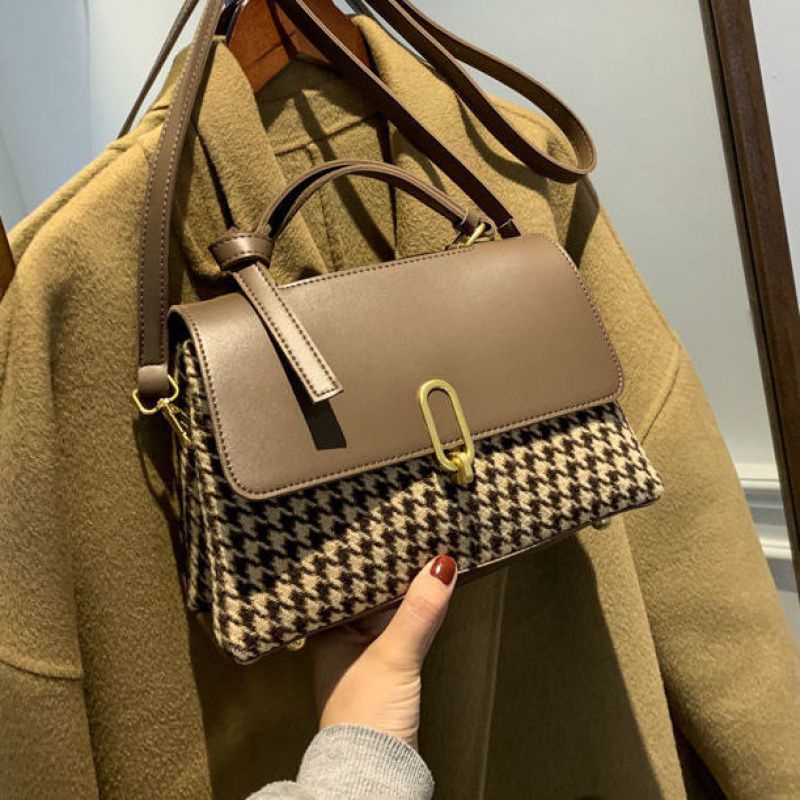 Túi Xách Nữ Đeo Chéo Cầm Tay Dạ ChiChi Store