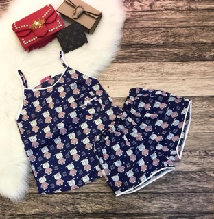 Hai dây lụa viền đồ ngủ, mặc nhà