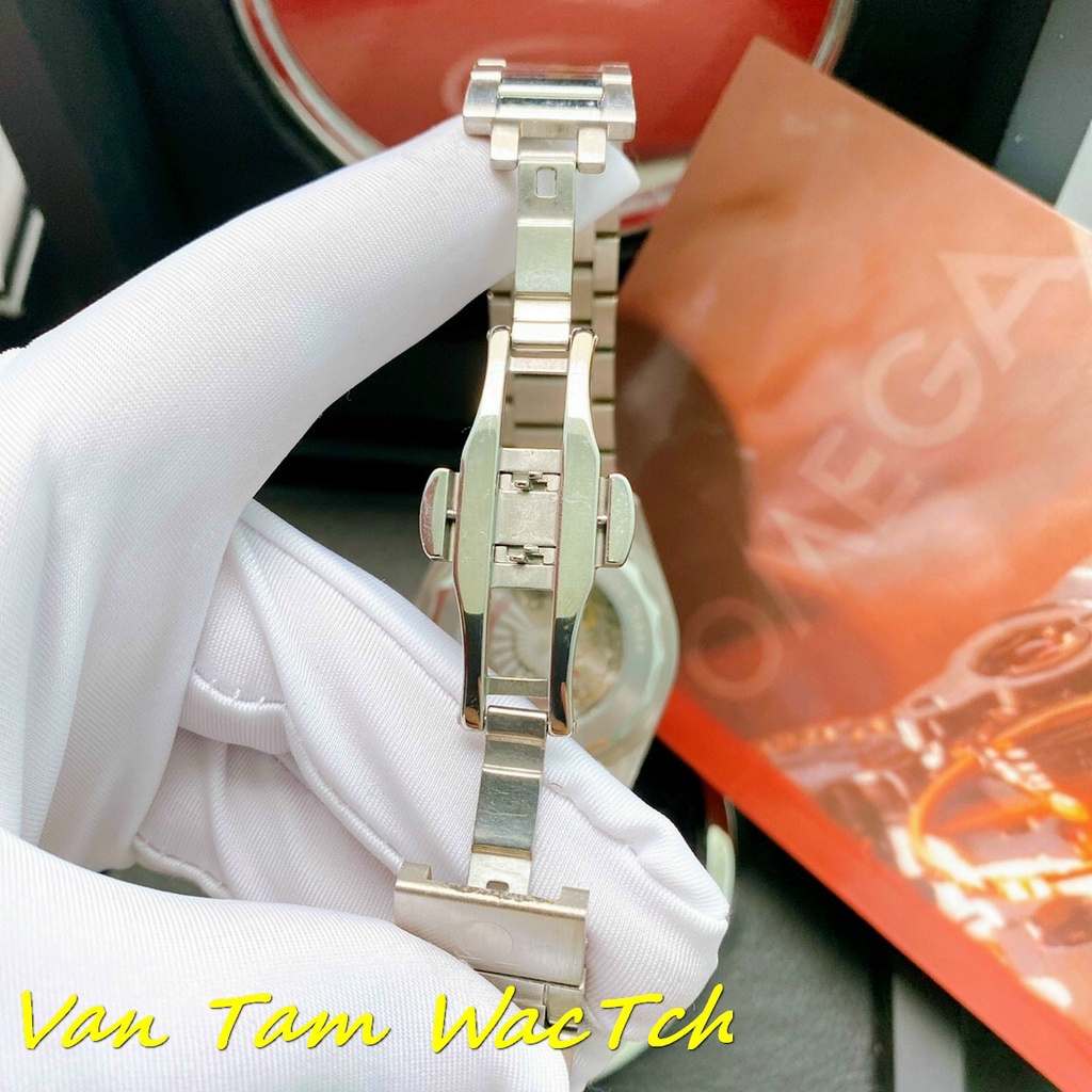 Đồng hồ nam Omega Seamaster World 42mm máy Nhật Automatic, hoạ tiết thế giới