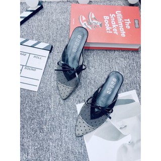 Giày sục nơ chấm bi hot trend 2021