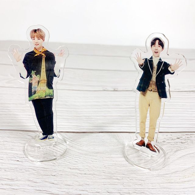 Standee BTS cao 15cm