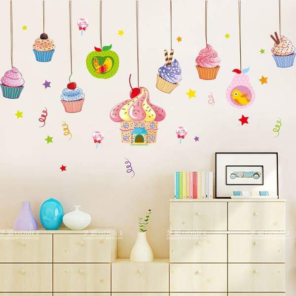 Decal dán tường bánh kem xinh