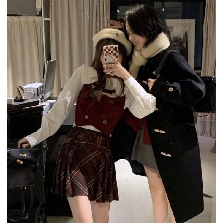 Set đồ phong cách nữ sinh tông đỏ cổ điển - Áo sơ mi trắng bo eo - Áo gile điệu - Chân váy xòe ly caro