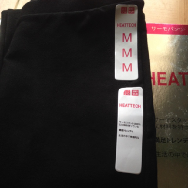 Quần heattech uniqlo