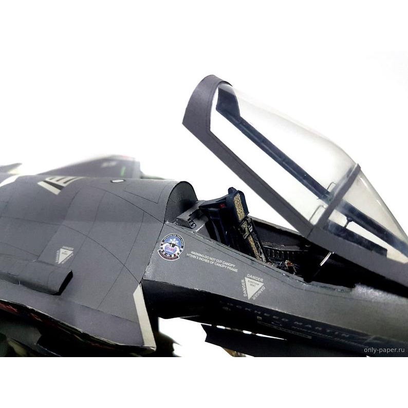 Bộ kit mô hình giấy 3D Máy bay 
F-35 Lightning II Attack Fighter