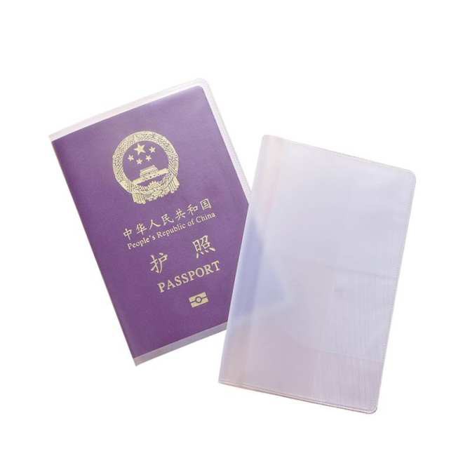 Combo 10 vỏ bọc hộ chiếu chống thấm tiện dụng bằng nhựa dẻo trong suốt