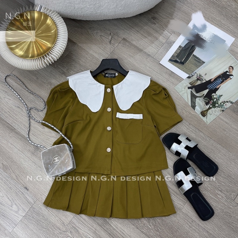 Sét áo cổ sen+ chân váy xếp li