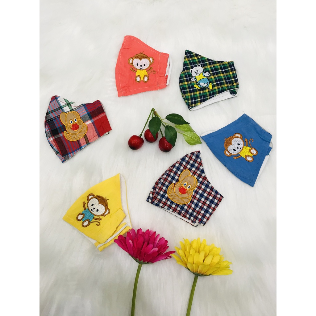 khẩu trang vải ba lớp cho bé bé trai + bé Gái ( set 2 cái )