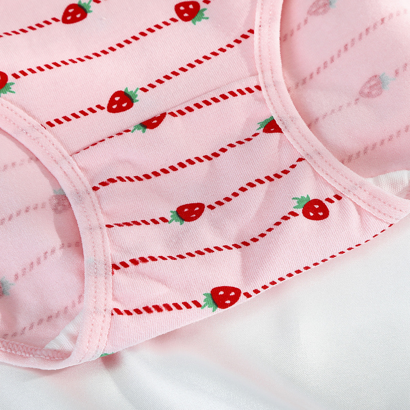 Quần lót cotton không đường may hình trái dâu ngọt ngào lưng cao cho nữ Levao