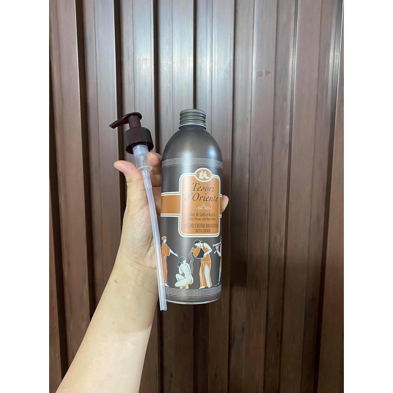 Sữa Tắm Nước Hoa Hương Hoa Sen Phápp Chai 500ml