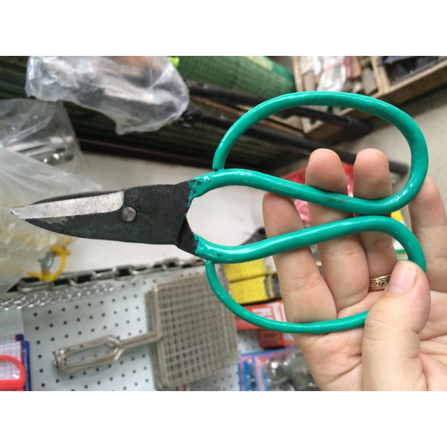 Kéo cắt dây điện