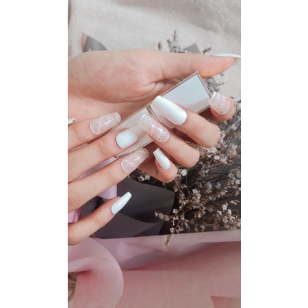 nailbox Nuna móng úp thiết kế móng tay giả Vân đá màu trắng . nail box sẵn có now ship