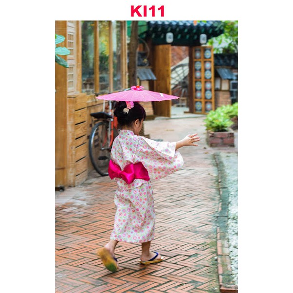 Kimono Trẻ Em Trắng Hoa Hồng Tròn KI11