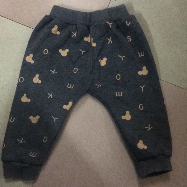 Quần nỉ mickey