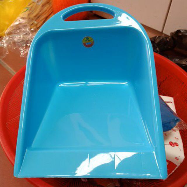 Xẻng hót rác nhựa Việt Nhật tiện ích