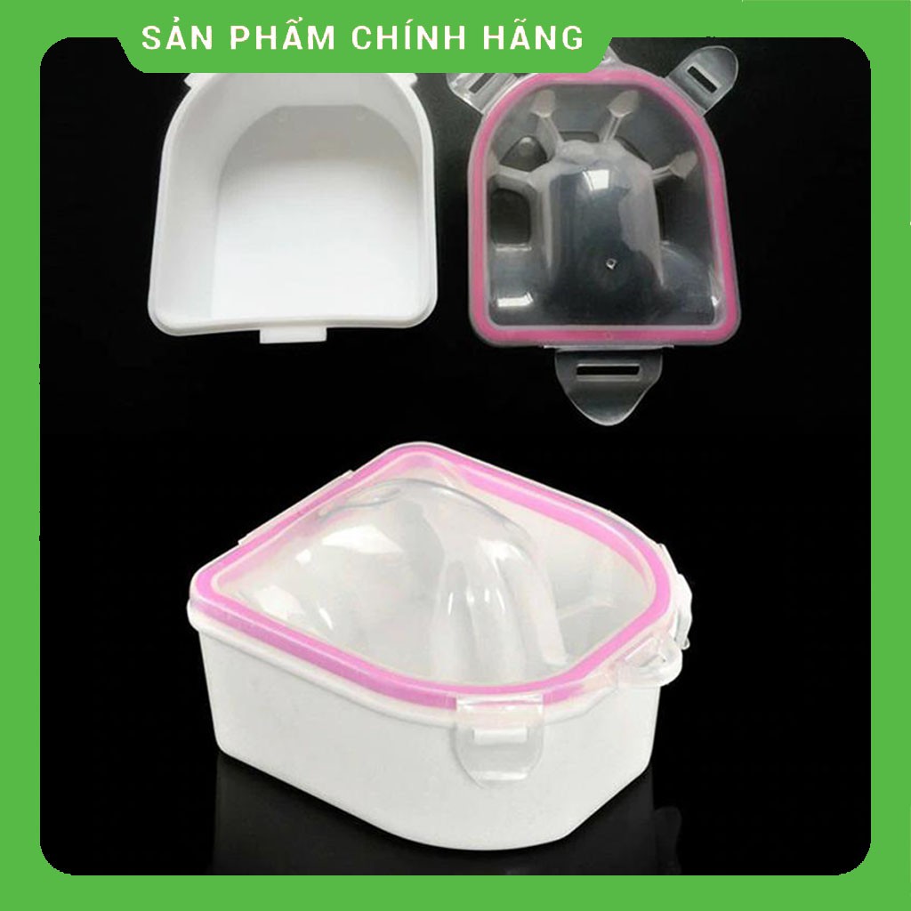 Bát ngâm tay trắng