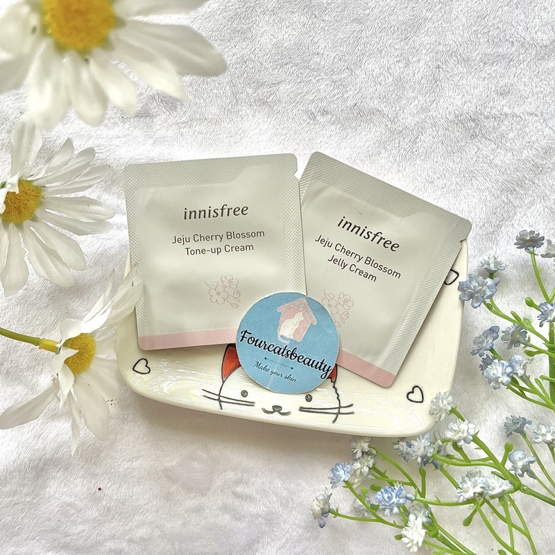 Kem Dưỡng Trắng Da Nâng Tone Tức Thì Innisfree Jeju Cherry Blossom Tone Up Cream