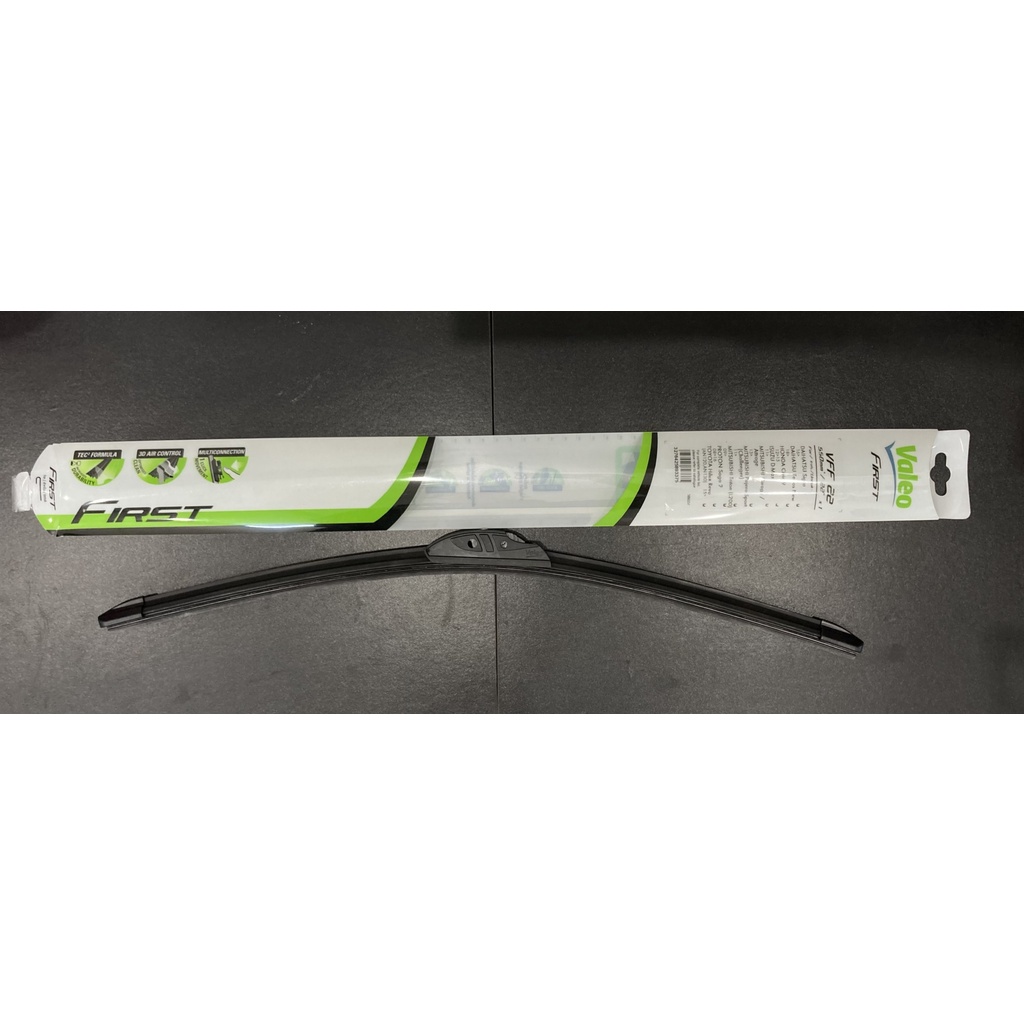 Gạt mưa thân mềm Valeo First Flat Blade: Móc chữ U có nhiều size từ 14"  đến 28"