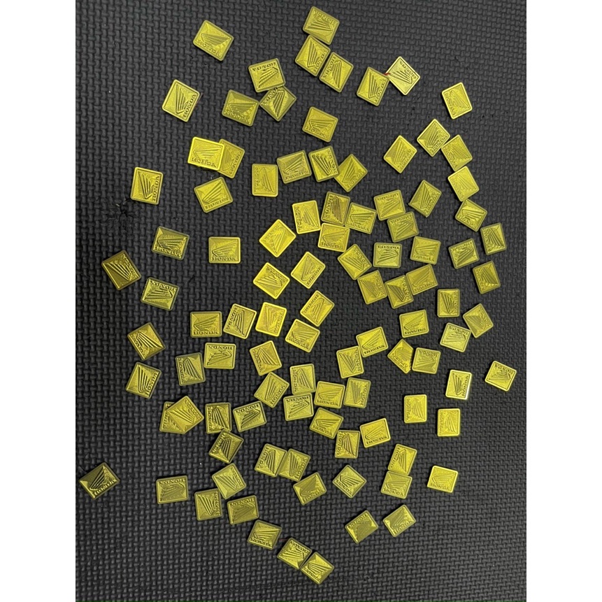 Tem Logo Honda Titan vuông nhỏ Vàng Gold Mẫu Mới