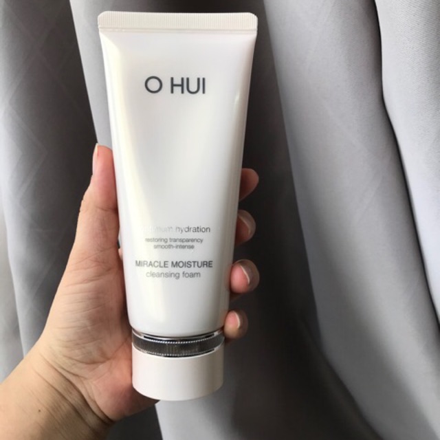 Tách tuýp Sữa rửa mặt Ohui Miracle Moisture Cleansing Foam 200ml