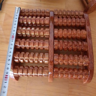 Dụng cụ massage chân gỗ dừa