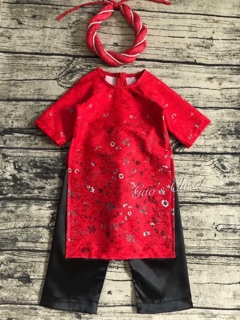Áo dài gấm hoa đào diện Tết