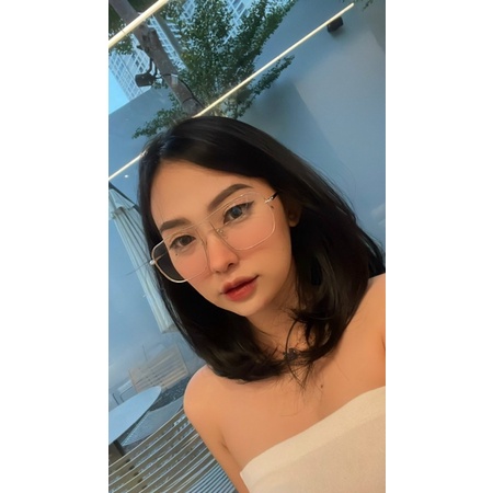 Gọng kính kim loại