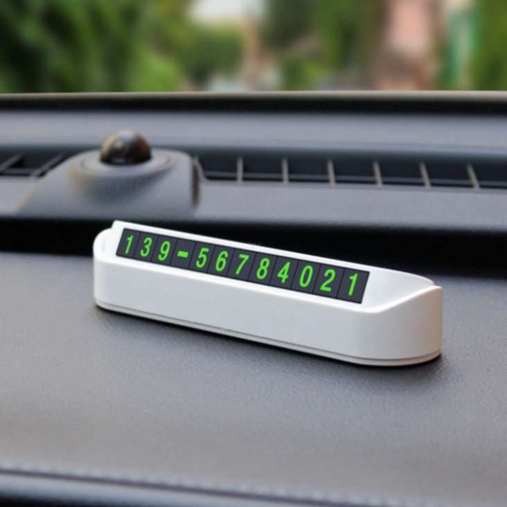 Sản Phẩm Bảng số điện thoại gắn taplo ô tô Y-428T .