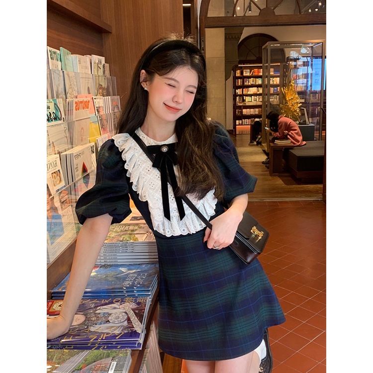 (ORDER) Váy kẻ sọc xanh cổ phối ren trắng đính nơ làm điểm nhấn style công sở tiểu thư điệu đà (new hot trend)