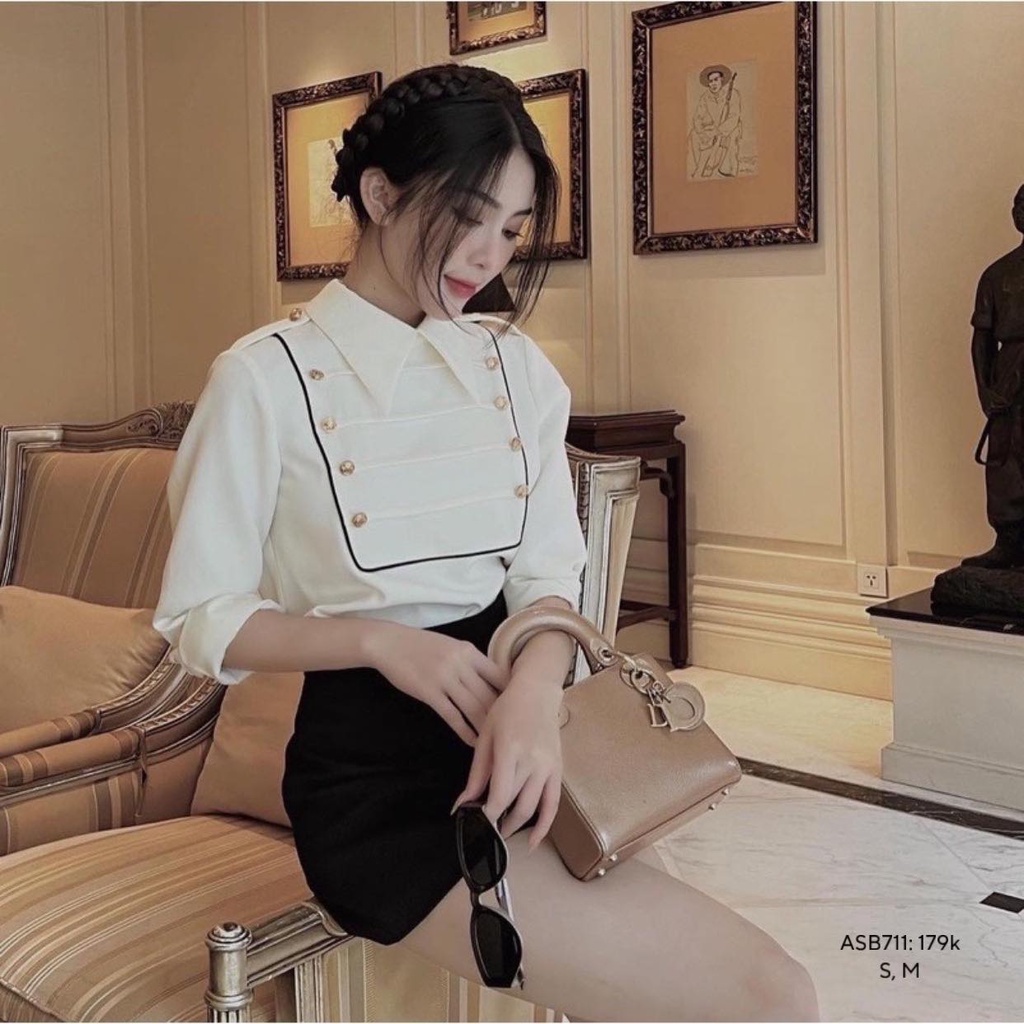 Set quần short đen PHỐI áo sơ mi kiểu xếp ly ngực đính nút CHIBEST ASB711