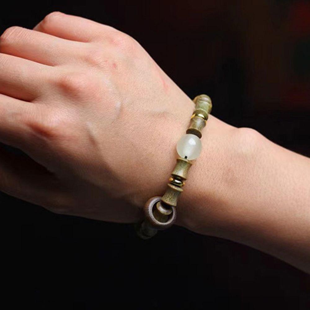 Vòng Đeo Tay Bằng Gỗ Đàn Hương Màu Xanh Lá Phong Cách Trung Hoa Cổ Điển