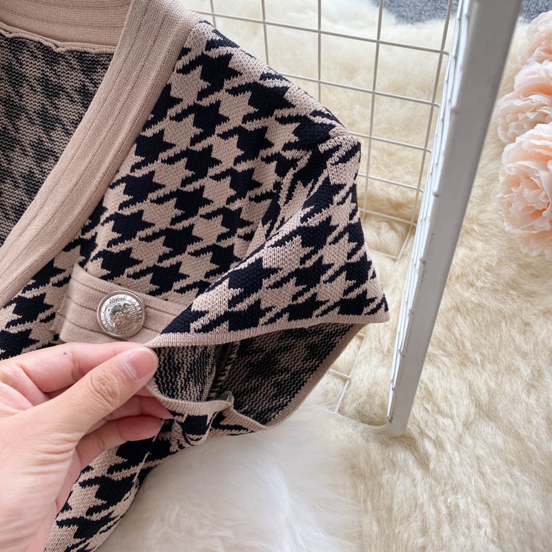 [Có sẵn] Đầm len dệt kim ngắn tay , váy len cổ V ôm body Đ781 có video ảnh thật | BigBuy360 - bigbuy360.vn