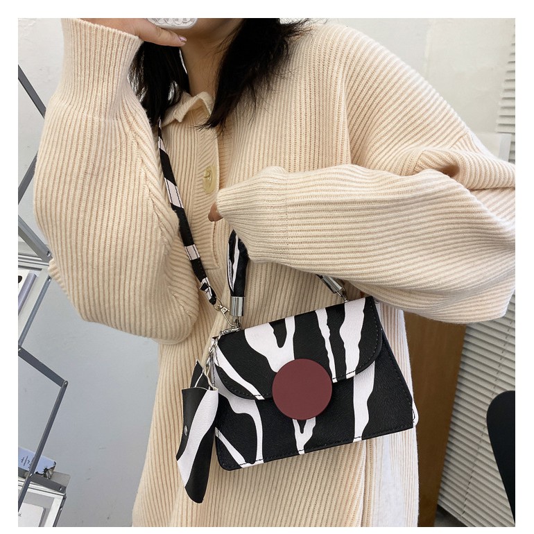 Túi xách nữ họa tiết động vật kèm ví hot trend 2021 túi đeo chéo TX32 | BigBuy360 - bigbuy360.vn