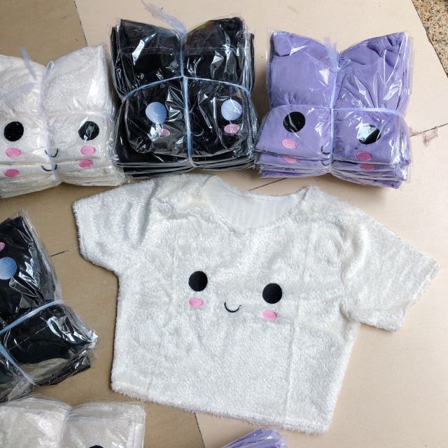 Áo croprop vải lôngg  hình gấu siêu xinh và  đáng yêu