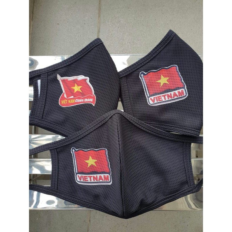 Khẩu Trang Vải IN cờ đỏ sao vàng (Màu cờ Việt Nam) | BigBuy360 - bigbuy360.vn