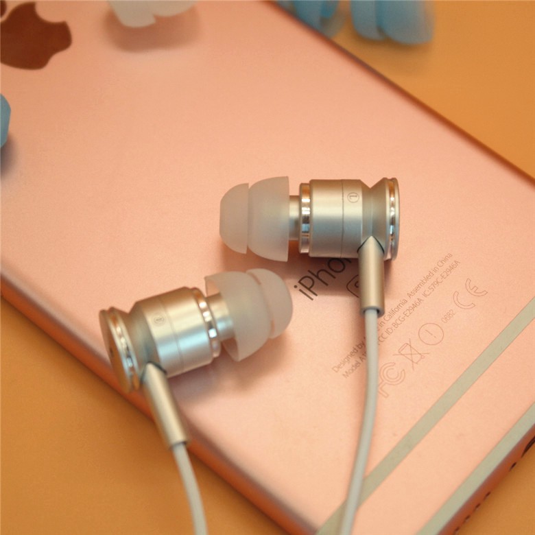 Vỏ Bọc Tai Nghe Silicone Hai Lớp 3.8mm / 4.5mm Chuyên Dụng