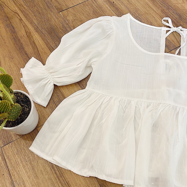 Áo Trắng Doll Top from babydoll mặc được 2 kiểu - áo cut out cột nơ phía trước và sau - vải chất linen sợi mềm tay lỡ