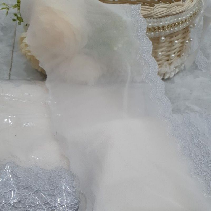 Ren voan chỉ thêu bản 14cm đến 17cm