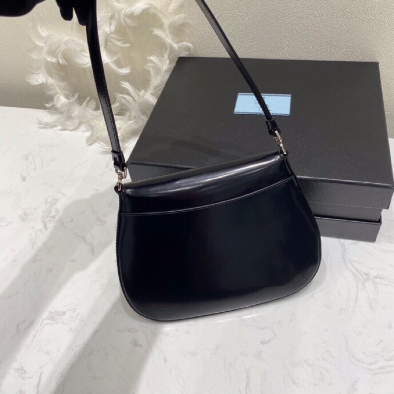 Túi đeo vai nắp gập quảng châu 925 | BigBuy360 - bigbuy360.vn