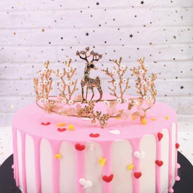 Vương miện hươu sao trang trí bánh