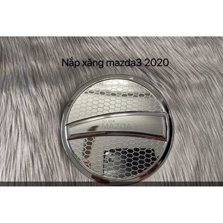 Ốp nắp bình xăng mazda 3 2020