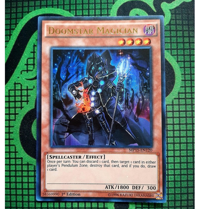 THẺ BÀI YUGIOH NEAR MINT -Doomstar Magician  - Ultra Rare 1st Edition