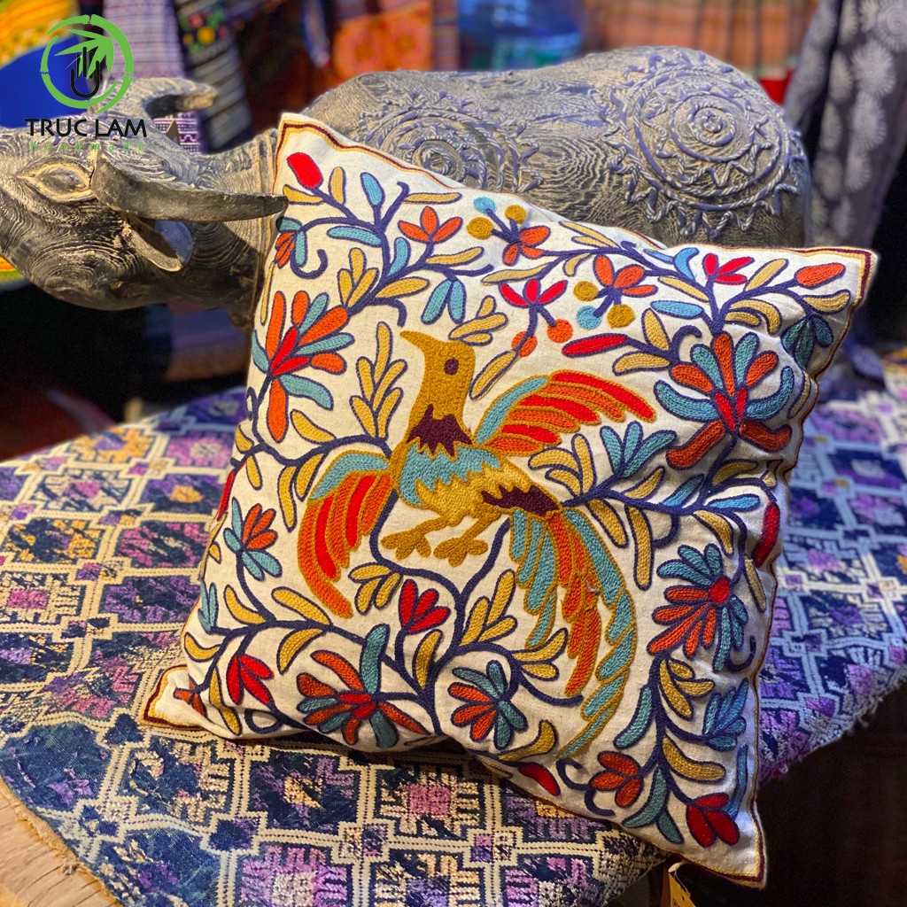 Gối/Vỏ Gối Vuông Tựa Lưng Sofa (45x45) Trang Trí Phòng Vải Linen Thêu Thủ Công Hình Con Chim – Trúc Lâm Handmade