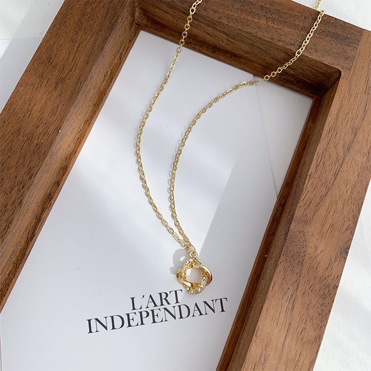 Vòng cổ choker mặt vuông đính đá đan nhau VC019 Leous Accessories