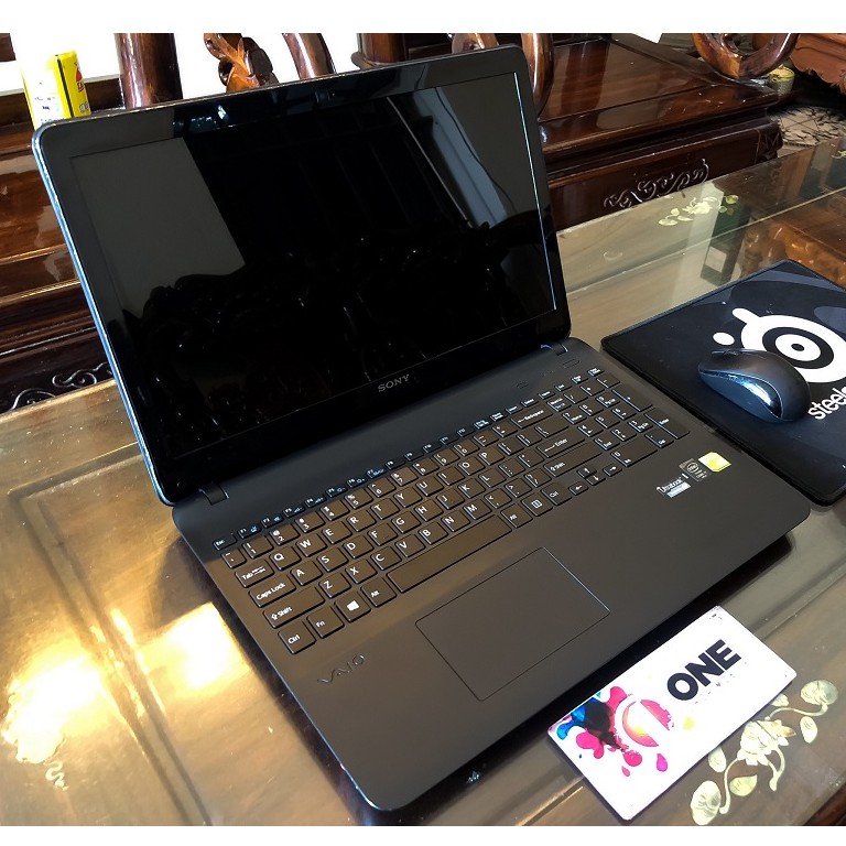Laptop Sony Vaio SVF15 Core i3 4005U/ Ram 8Gb/ Ổ Cứng SSD 256Gb/ Màn hình 15.6 inch , pin cực tốt .
