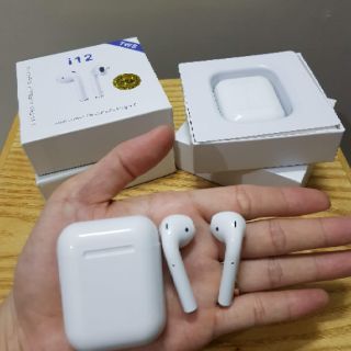Tai nghe Bluetooth i12 !