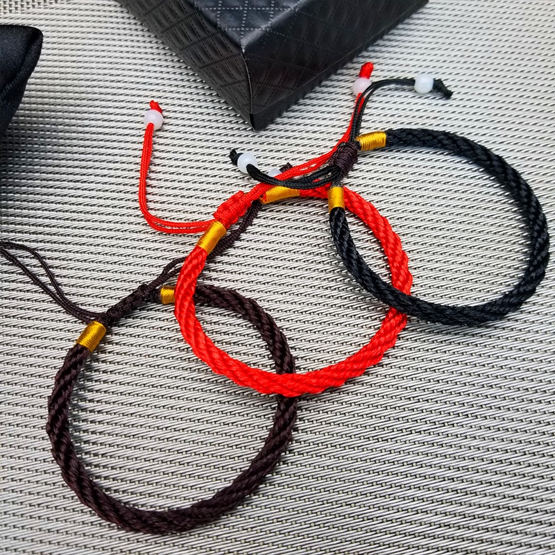 Vòng tay may mắn bện dây đơn giản làm quà tặng năm mới