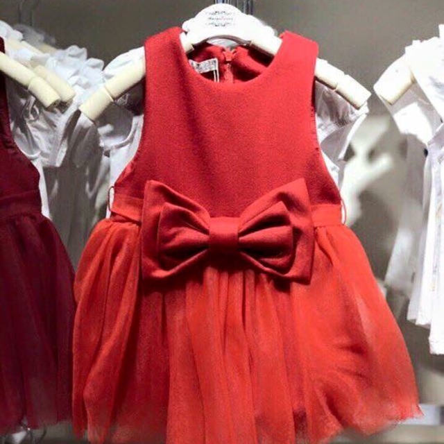 Váy dạ đỏ chân voan nhiều lớp xinh yêu, hàng dạ đẹp lì mặt, bé mặc diện tết vừa ấm mà vẫn xinh như công chúa