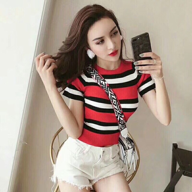 Áo len kẻ cộc tay