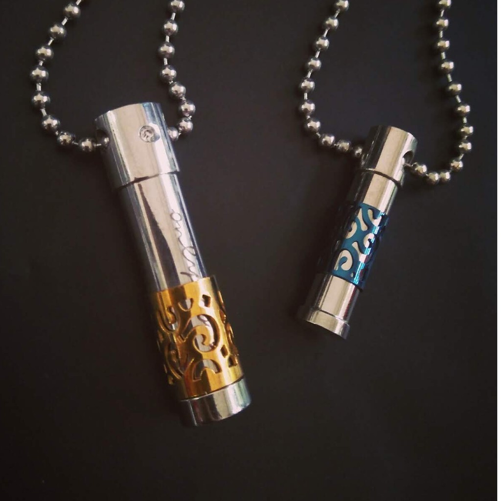 vòng cổ mặt DC nước hoa